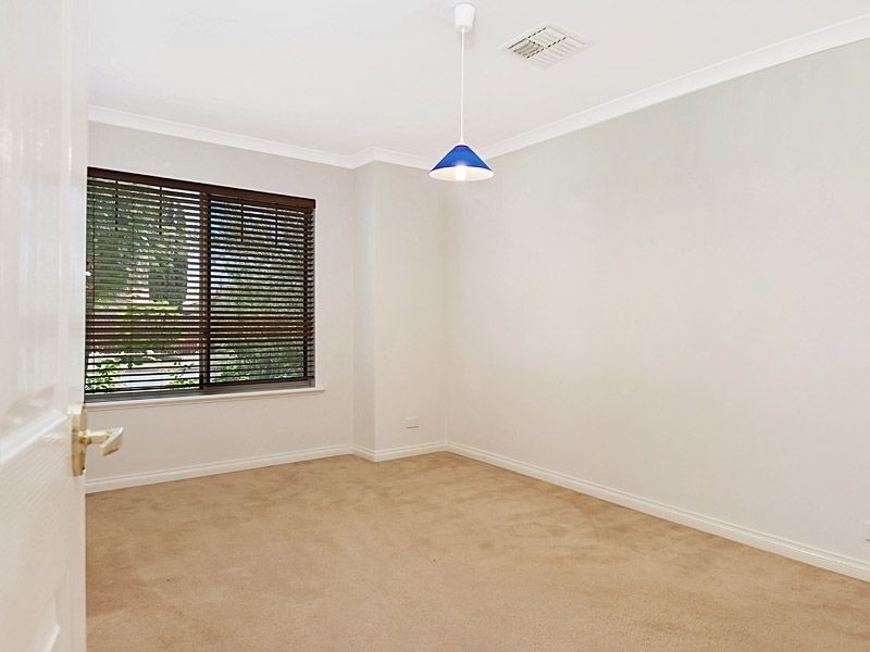 36 Sellars Way, Bull Creek WA 6149