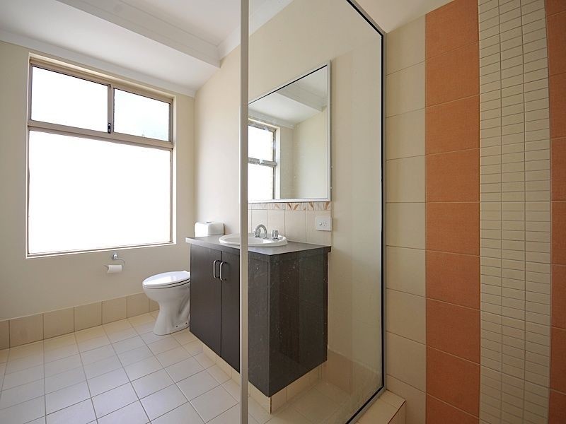 2A Classon Gardens, Leeming WA 6149