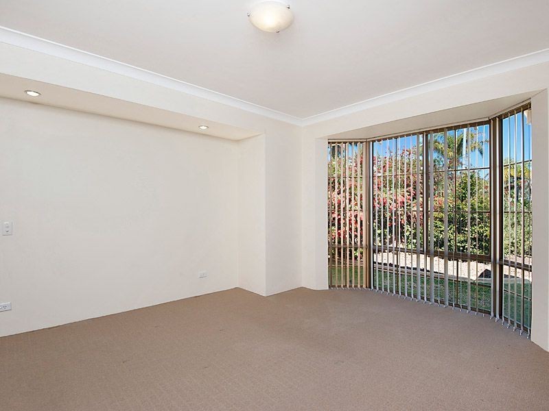 15 Earnshaw Loop, Leeming WA 6149