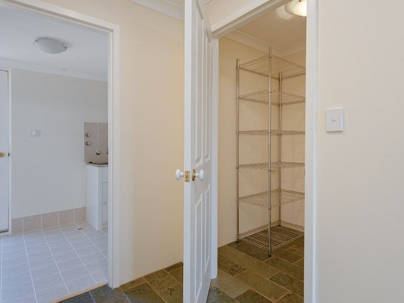 15 Earnshaw Loop, Leeming WA 6149