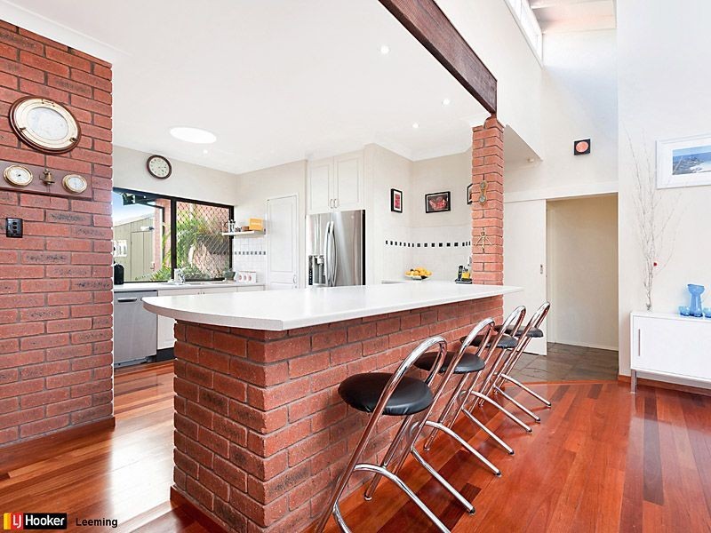 79 Gracechurch Crescent, Leeming WA 6149