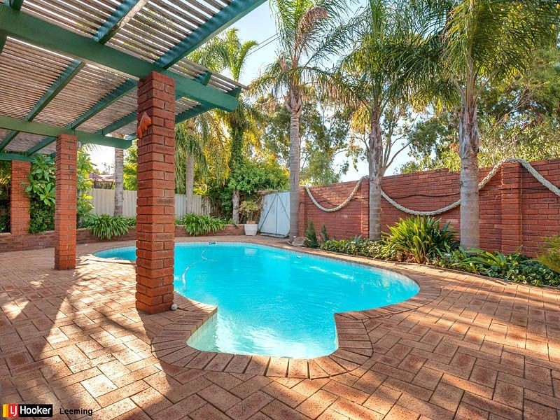 79 Gracechurch Crescent, Leeming WA 6149