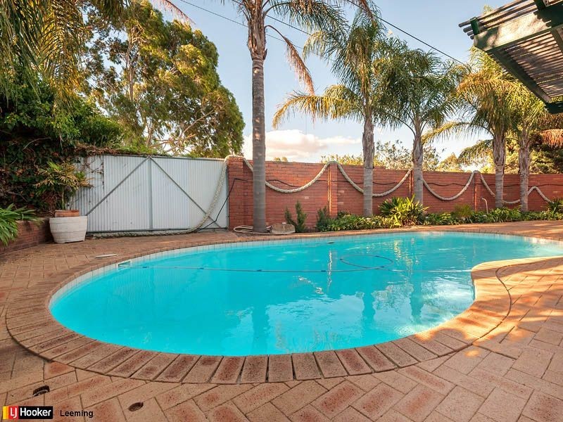 79 Gracechurch Crescent, Leeming WA 6149