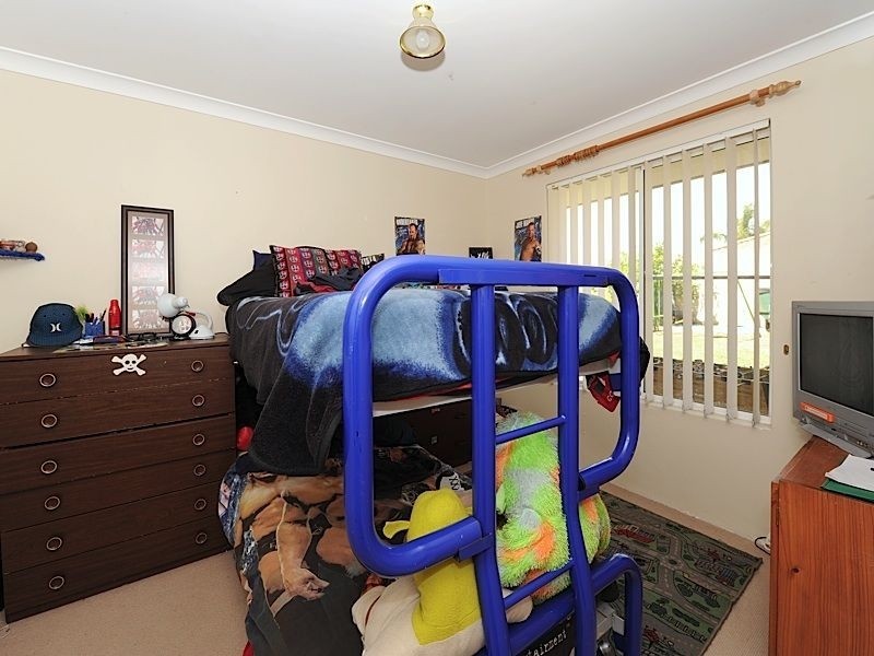 18 Bannigan Avenue, Success WA 6164