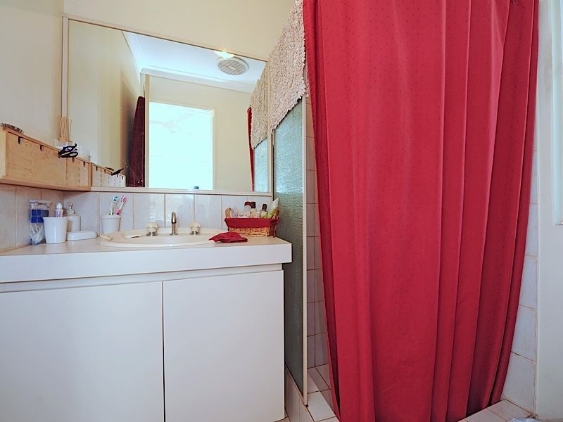 18 Bannigan Avenue, Success WA 6164