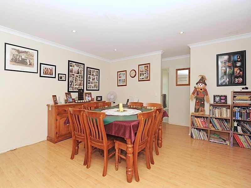 18 Bannigan Avenue, Success WA 6164