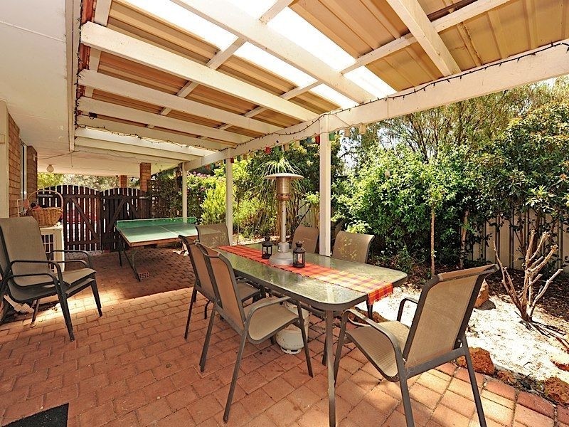 18 Bannigan Avenue, Success WA 6164