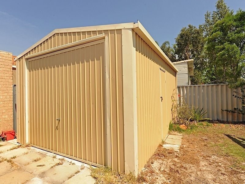 18 Bannigan Avenue, Success WA 6164