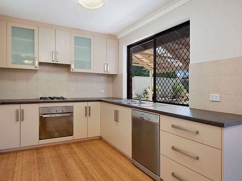 2 Nolt Court, Leeming WA 6149