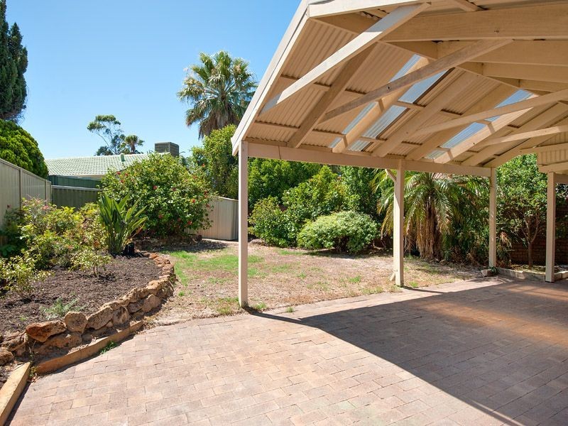 2 Nolt Court, Leeming WA 6149
