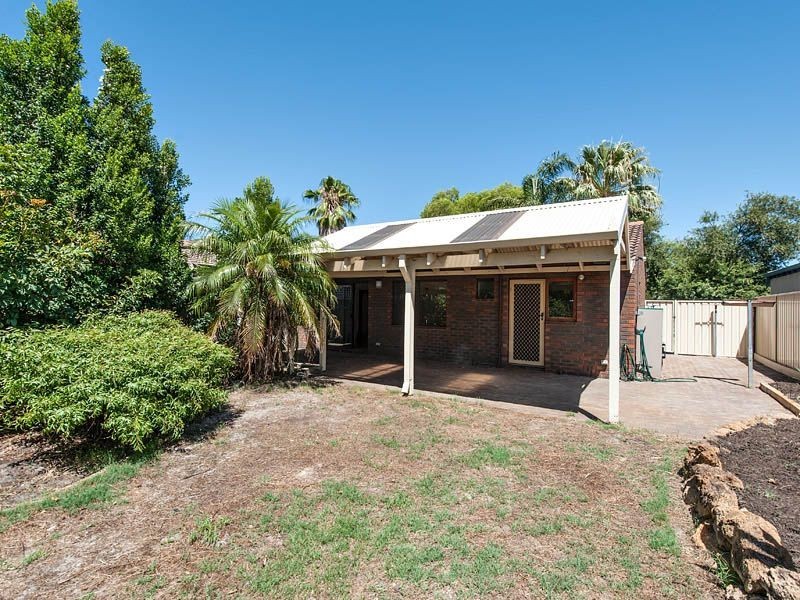 2 Nolt Court, Leeming WA 6149