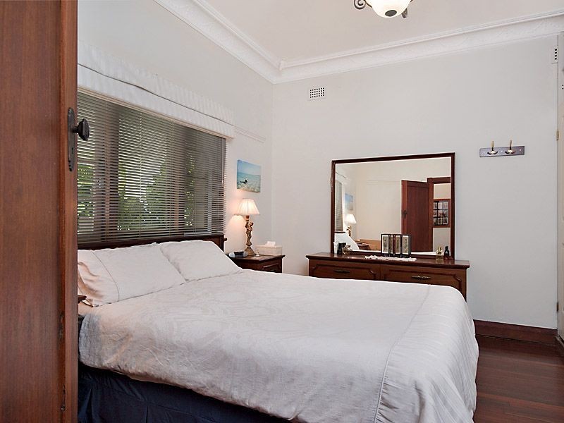 60 Armadale Road, Rivervale WA 6103