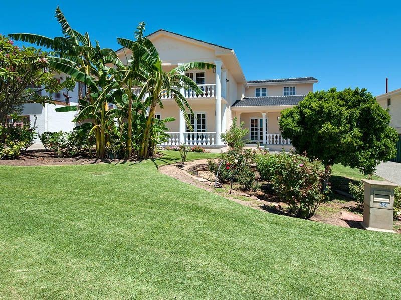 29 Edgewater Road, Salter Point WA 6152