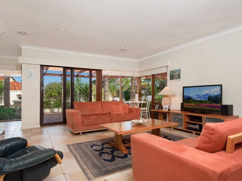 1 May Court, Leeming WA 6149