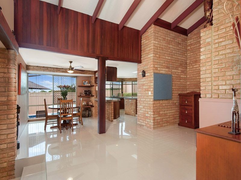 7 Demasson Rise, Leeming WA 6149