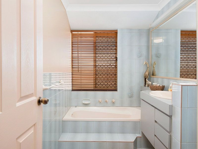 7 Demasson Rise, Leeming WA 6149