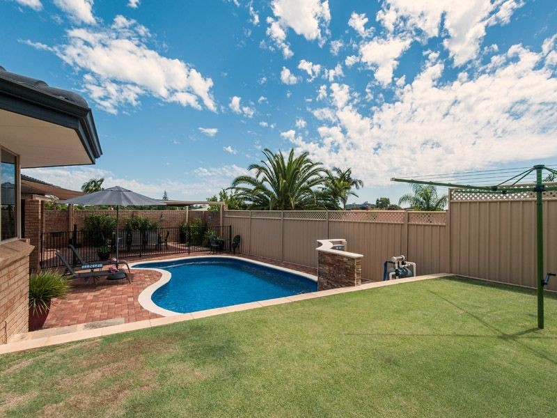 7 Demasson Rise, Leeming WA 6149