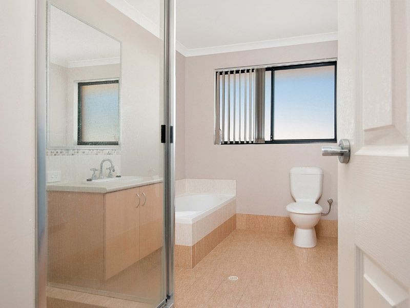38 Abingdon Crescent, Wellard WA 6170