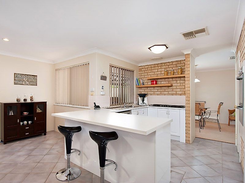 14 Hollingsworth Way, Leeming WA 6149