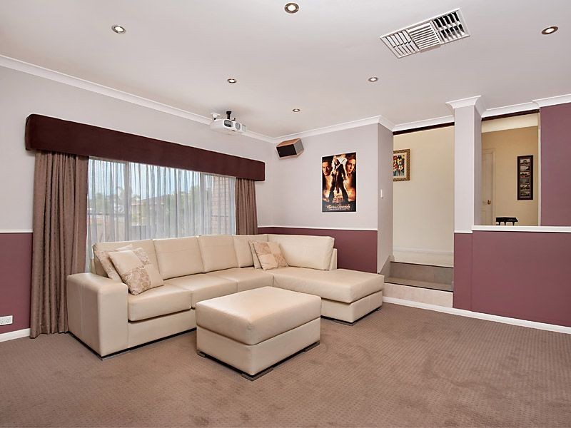 14 Harwood Rise, Leeming WA 6149