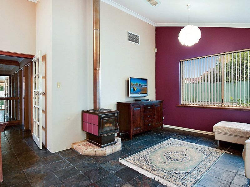 71 Burnett Avenue, Leeming WA 6149