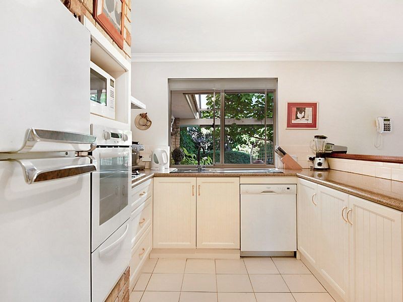 8 Nigel Court, Leeming WA 6149