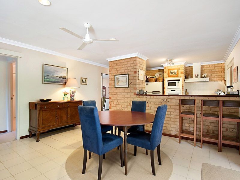 8 Nigel Court, Leeming WA 6149