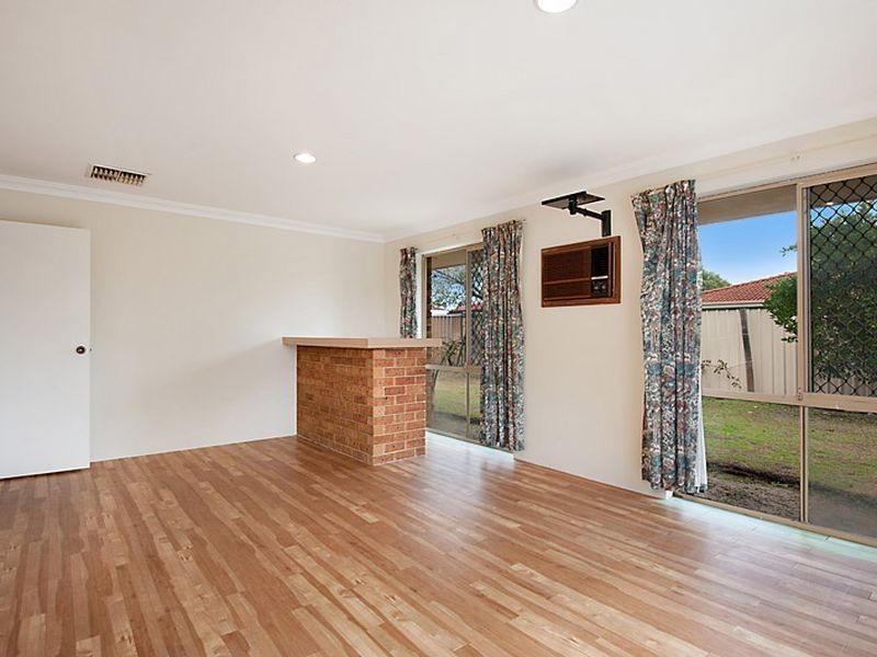 4 Daly Court, Leeming WA 6149