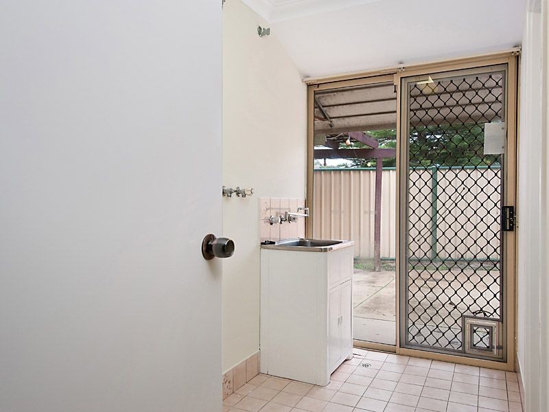 4 Daly Court, Leeming WA 6149