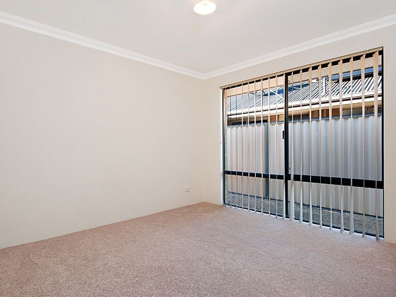 5 Weymouth Road, Aubin Grove WA 6164