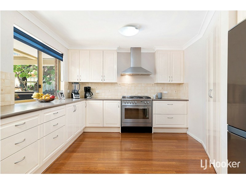 27 Beckley Circle, Leeming WA 6149