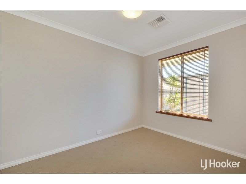 27 Beckley Circle, Leeming WA 6149