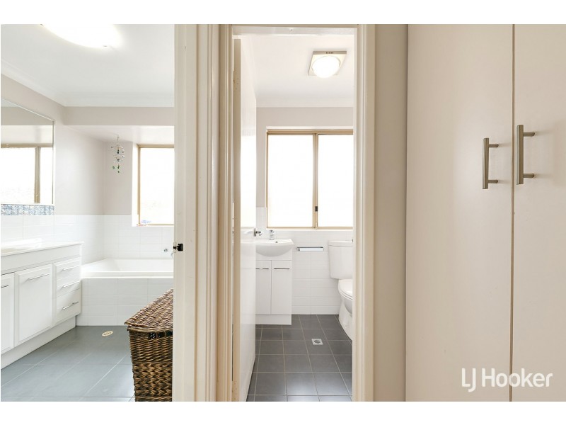 27 Beckley Circle, Leeming WA 6149