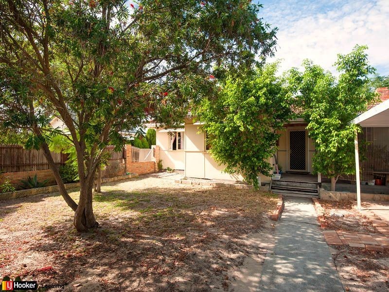 35A Adamson Road, Brentwood WA 6153