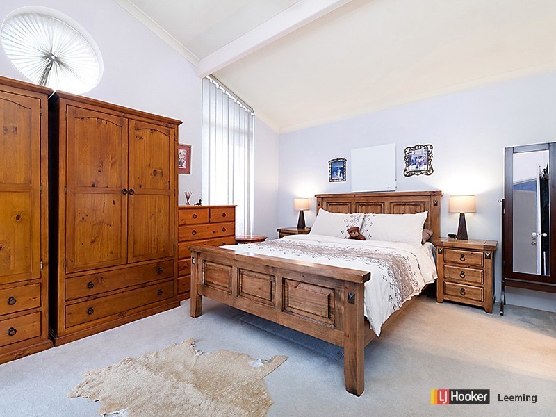 53 Bainton Road, Leeming WA 6149