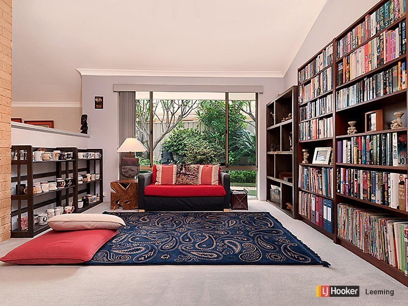 53 Bainton Road, Leeming WA 6149