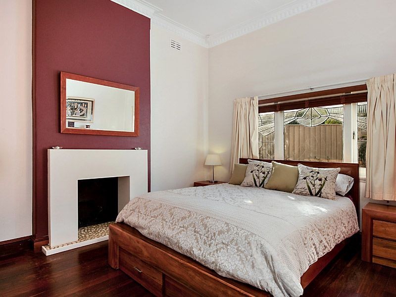 16 Hannibal Street, Palmyra WA 6157