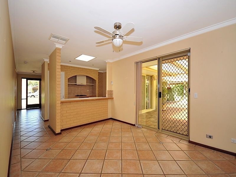 4 Ashton Place, Leeming WA 6149