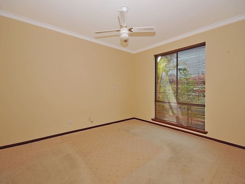 4 Ashton Place, Leeming WA 6149