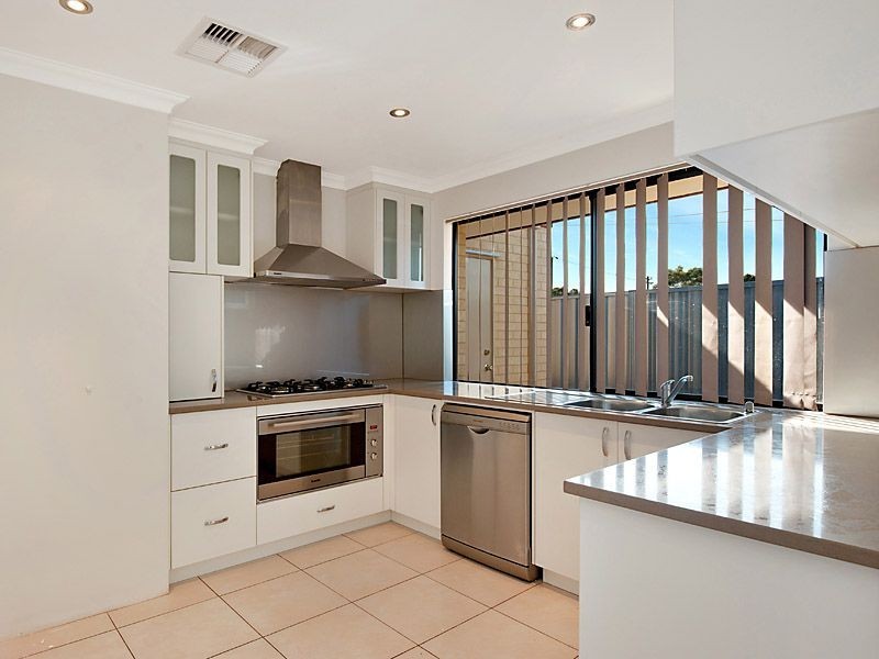 1 Kasarina Road, Riverton WA 6148