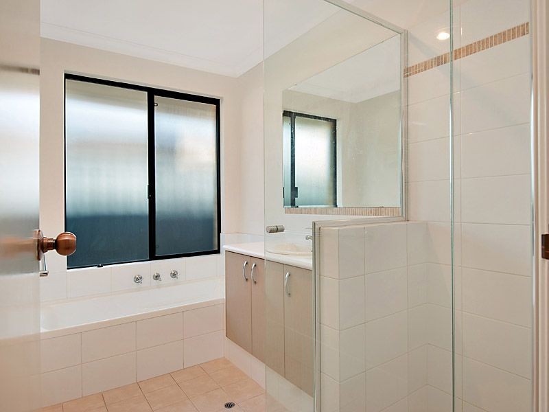 1 Kasarina Road, Riverton WA 6148