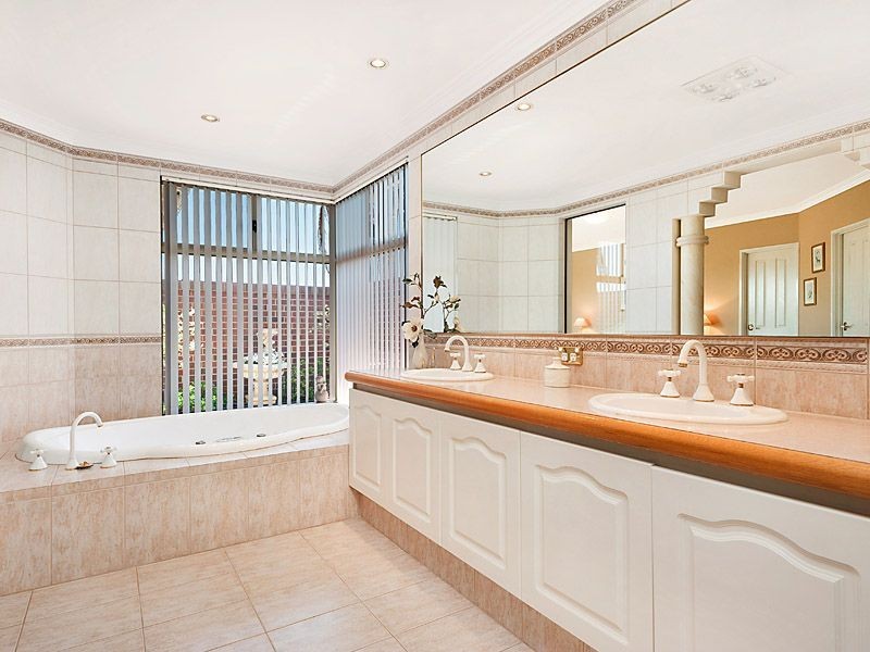 9 Wildwood Heights, Leeming WA 6149