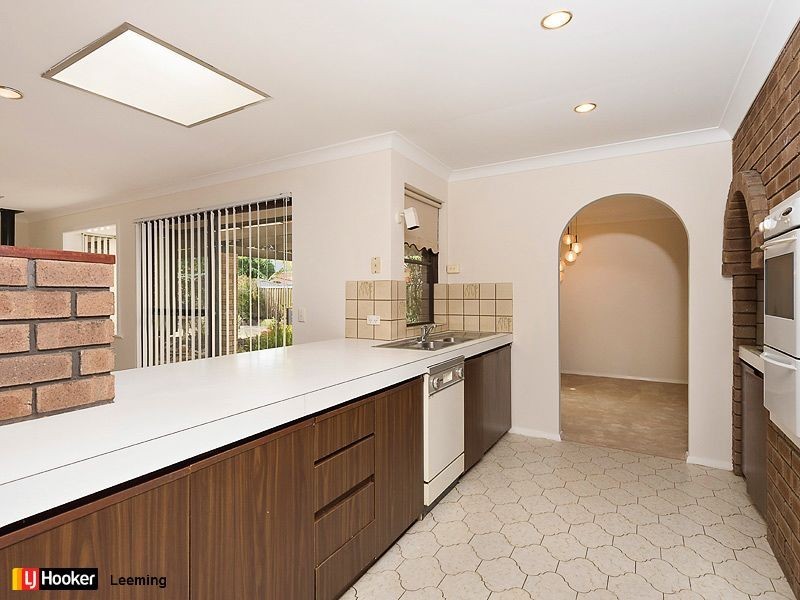 5 Gracechurch Crescent, Leeming WA 6149