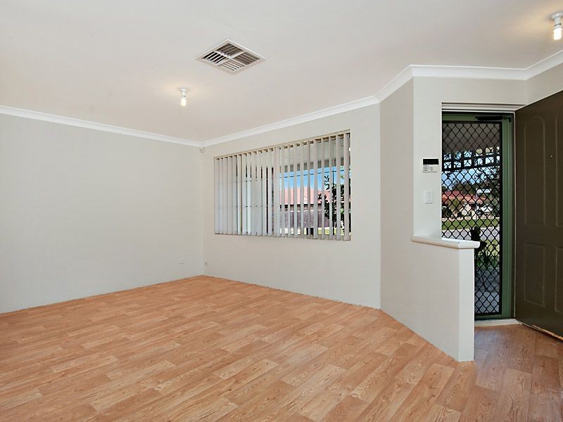 11 Hibbertia Close, Beeliar WA 6164