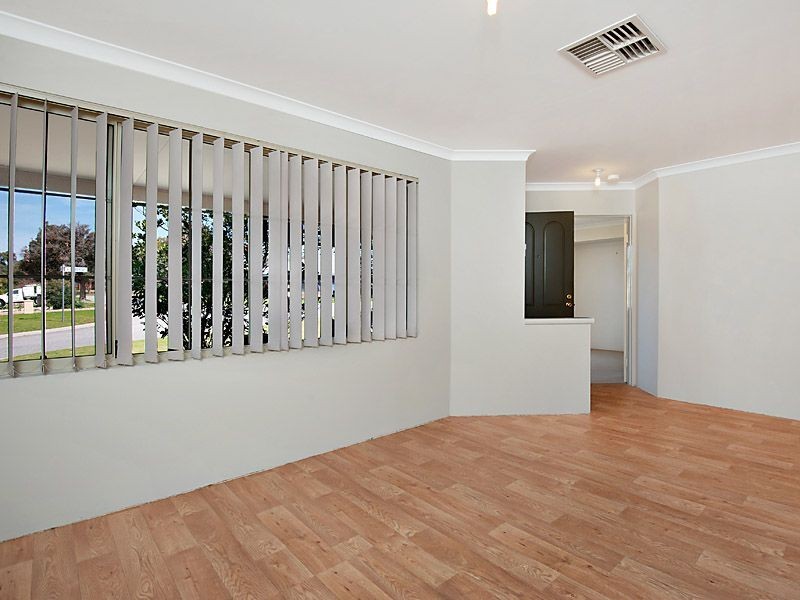 11 Hibbertia Close, Beeliar WA 6164