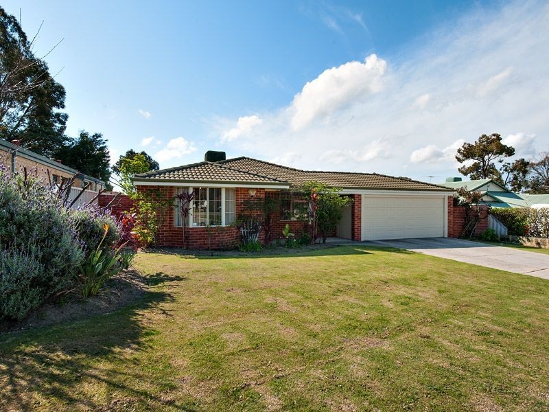 11 Hibbertia Close, Beeliar WA 6164
