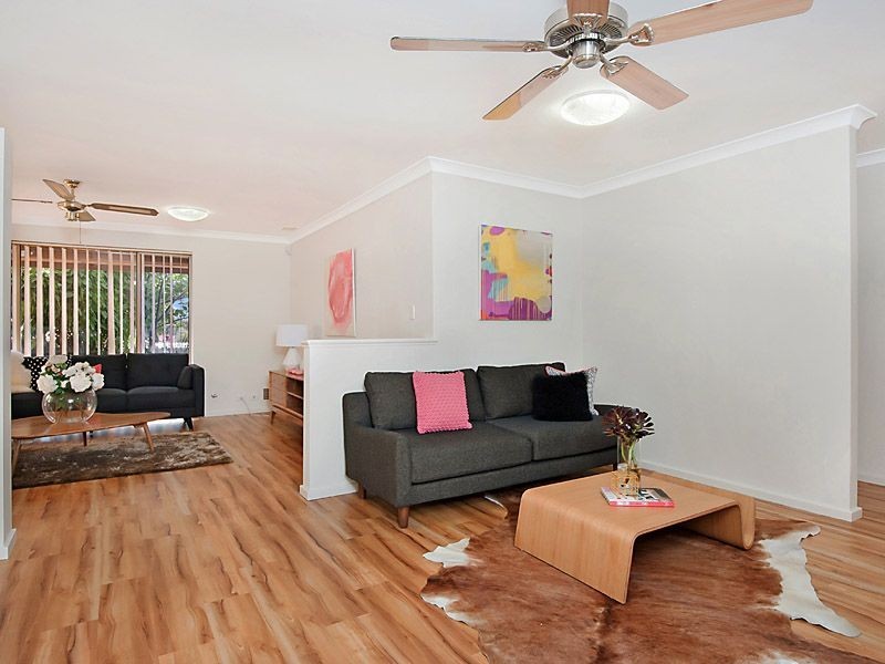 8 Devenish Way, Leeming WA 6149