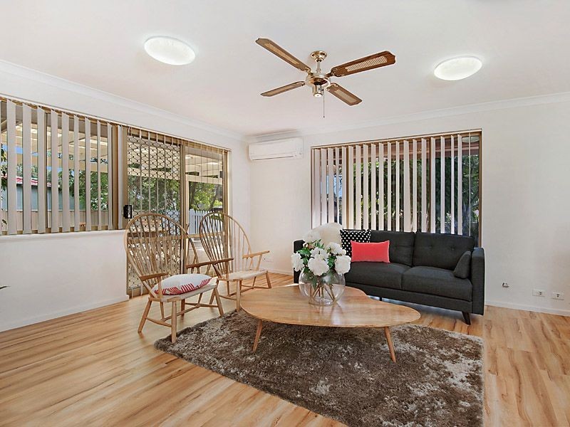 8 Devenish Way, Leeming WA 6149