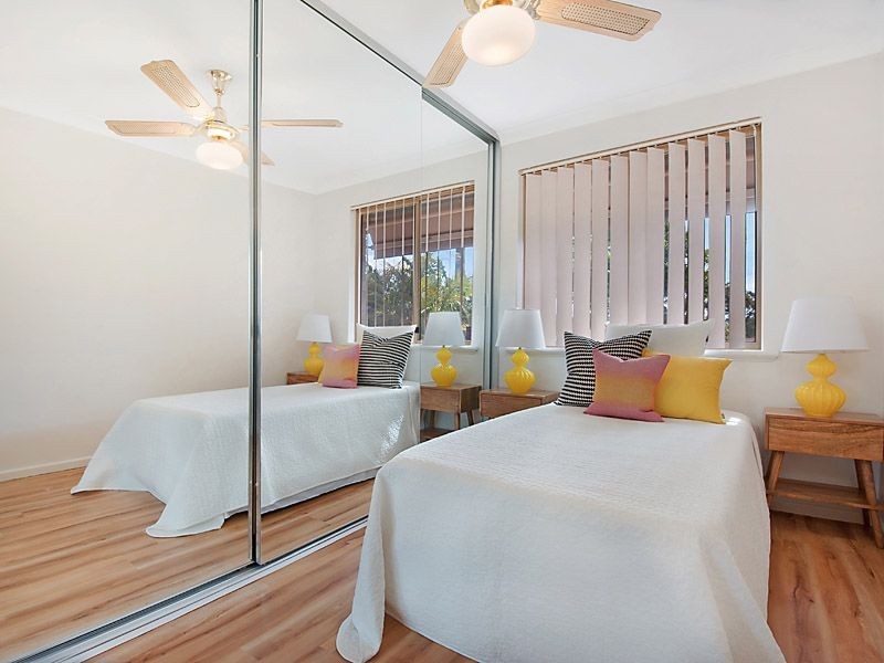 8 Devenish Way, Leeming WA 6149