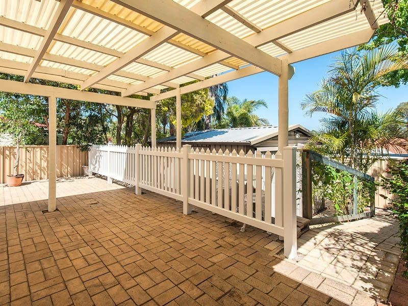 8 Devenish Way, Leeming WA 6149